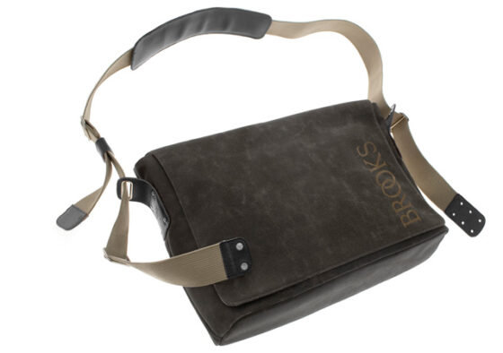 BARBICAN  SHOULDER BAG